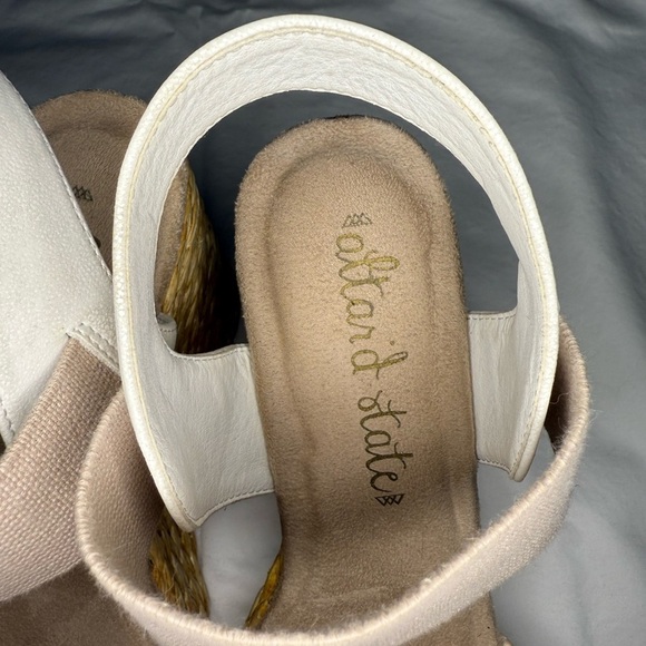 Altar’s State wedges! - Picture 2 of 9